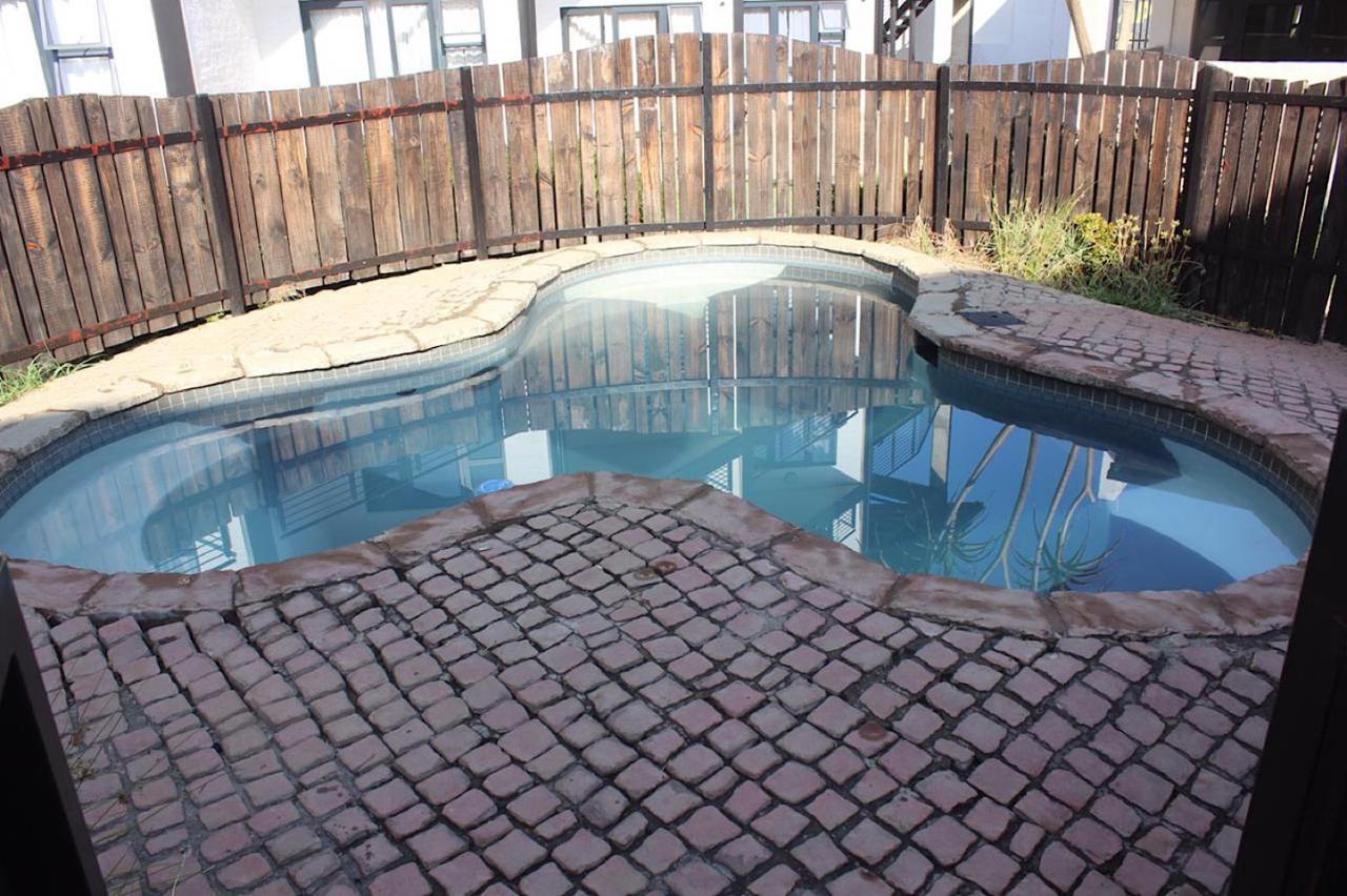 Cozy Apartment In The Center Of Maboneng With Free Wifi Johannesbourg Extérieur photo
